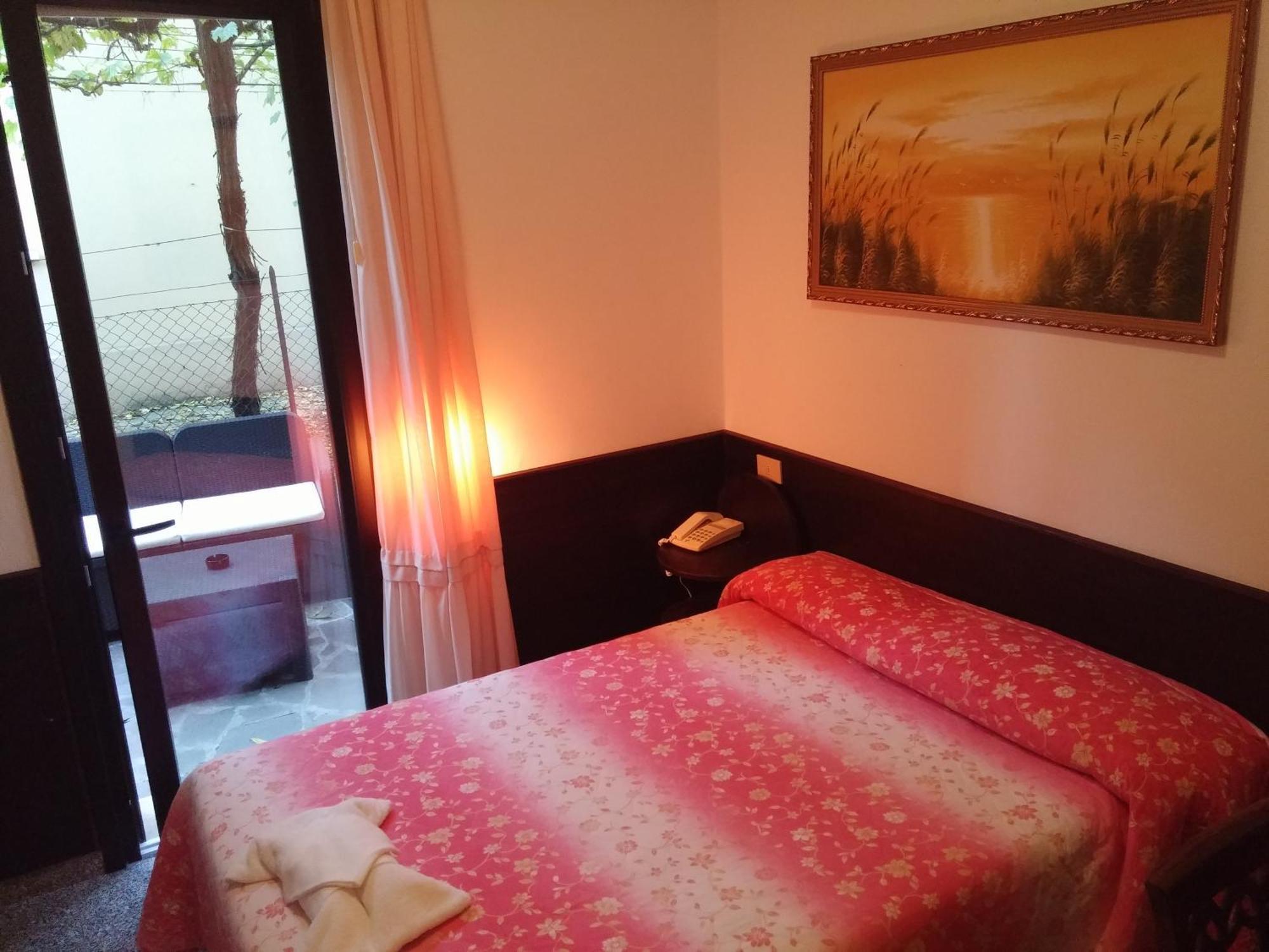 Hotel Memory Ρίμινι Δωμάτιο φωτογραφία
