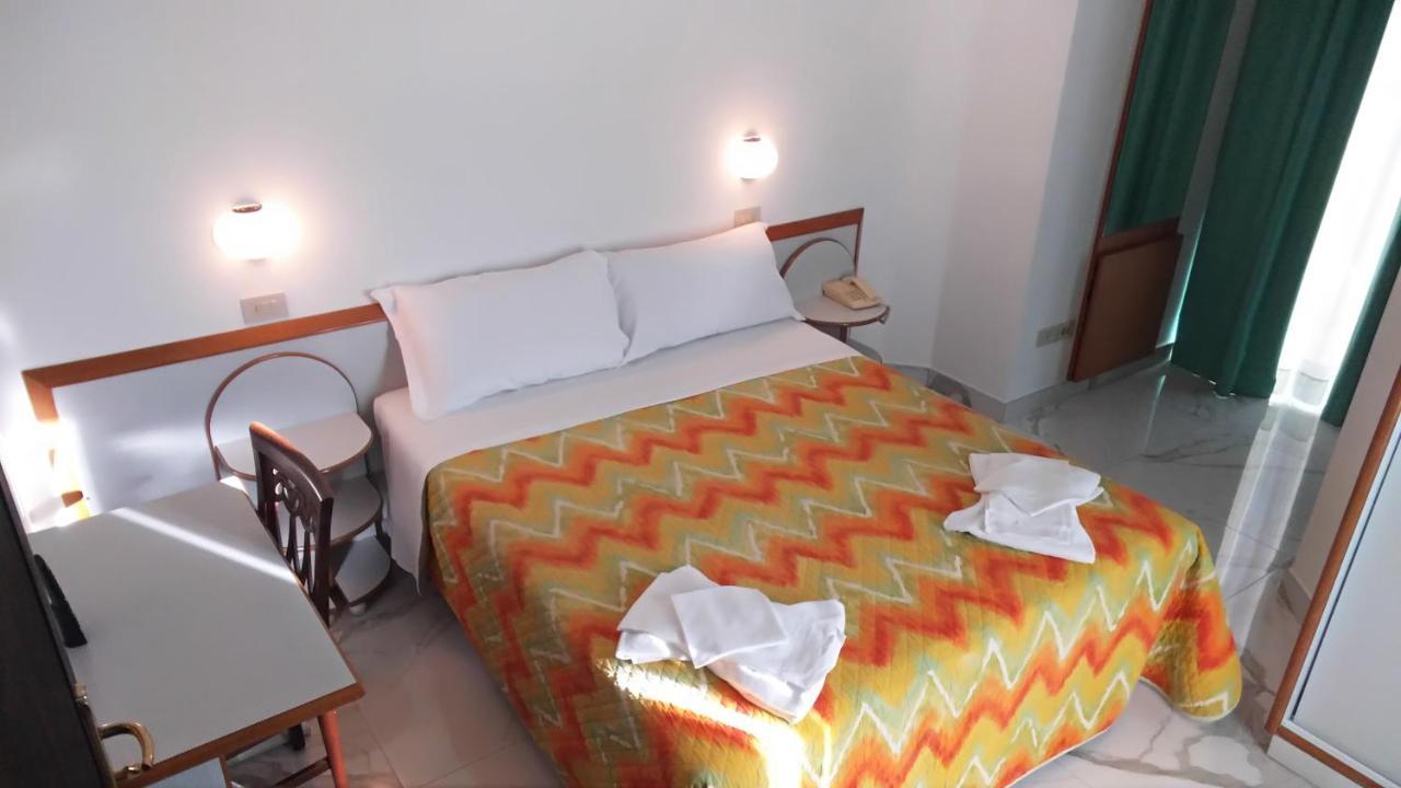 Hotel Memory Ρίμινι Εξωτερικό φωτογραφία